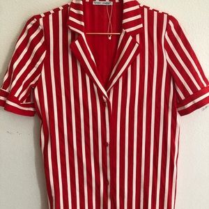 Red/White short sleeve buttoned up shirt